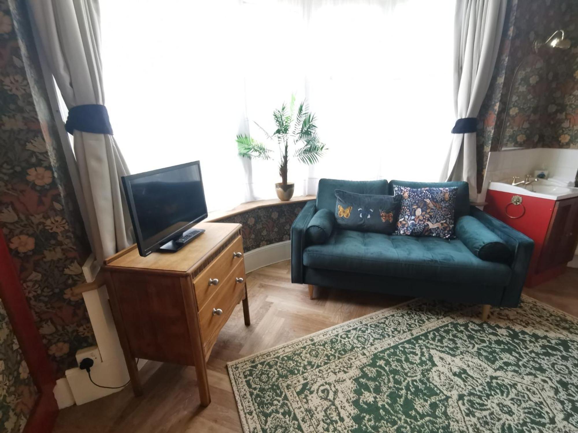 William Morris, Spacious Ground Floor Lux Double Bedroom Bexhill-on-Sea Buitenkant foto